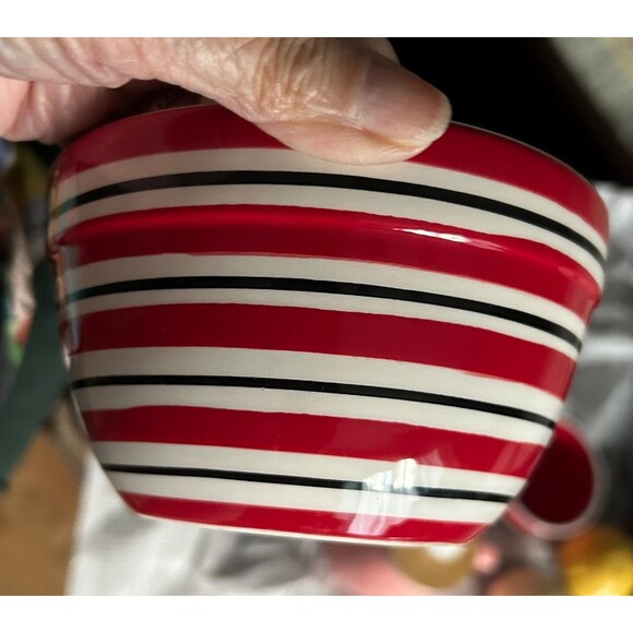 Terramoto Ceramic Nesting Set of 3 Bowls Red White Black Stripes Christmas - Picture 2 of 6